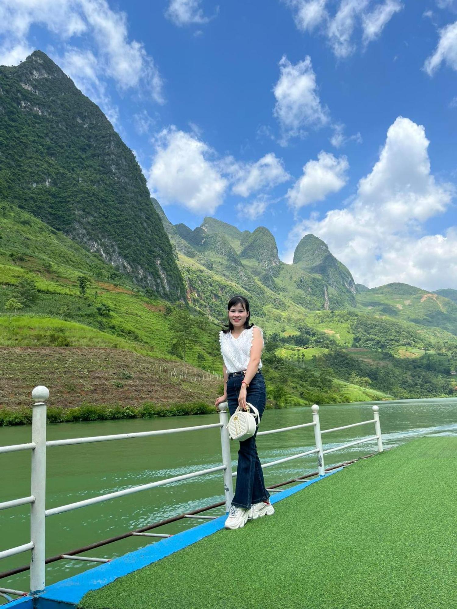 Nha Nghi Anh Van Dong Van  Exterior foto